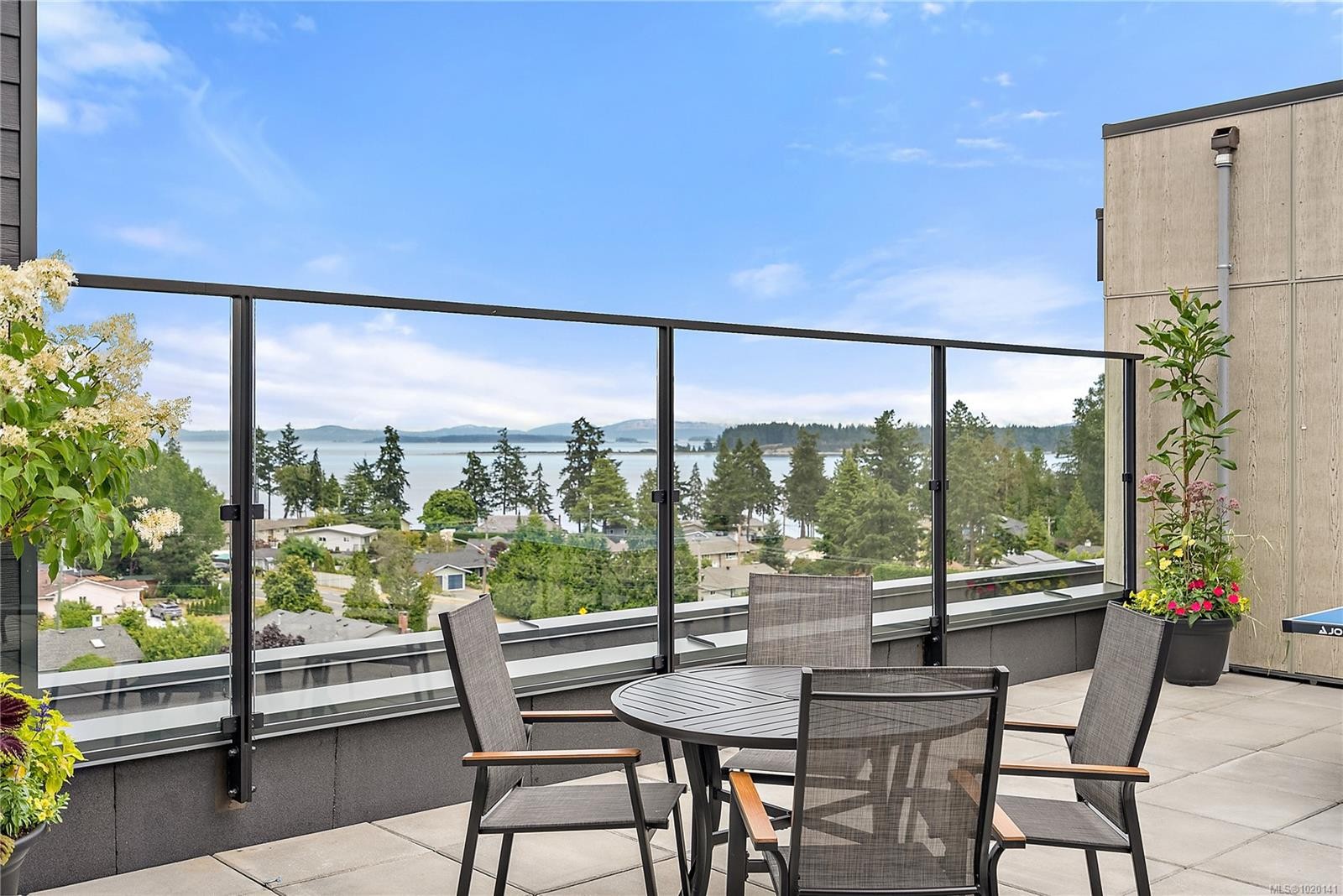 208-2520 Hackett Cres, Central Saanich, BC - Outdoor With Deck Patio Veranda With Exterior