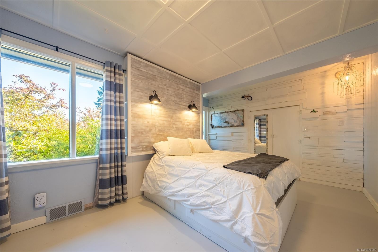 328 Seventh St, Nanaimo, BC