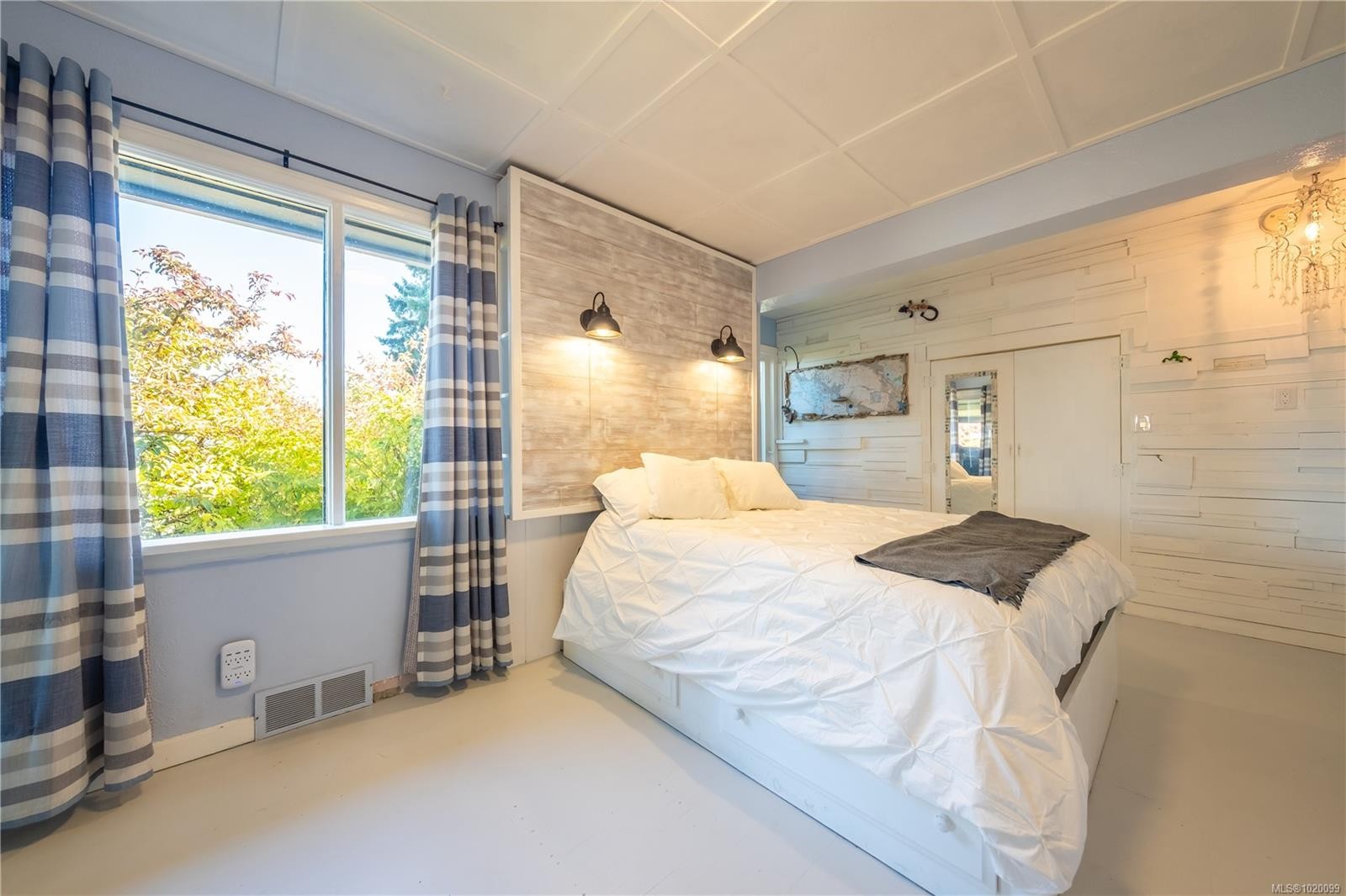 328 Seventh St, Nanaimo, BC