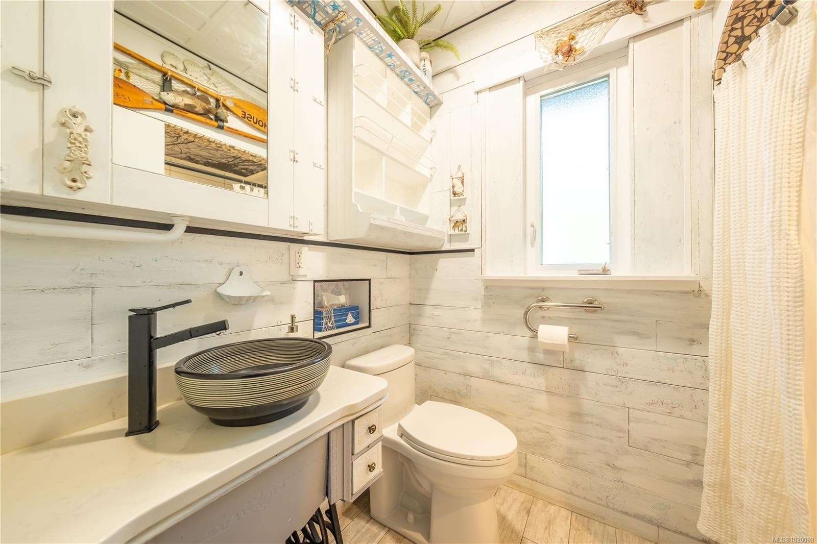 328 Seventh St, Nanaimo, BC