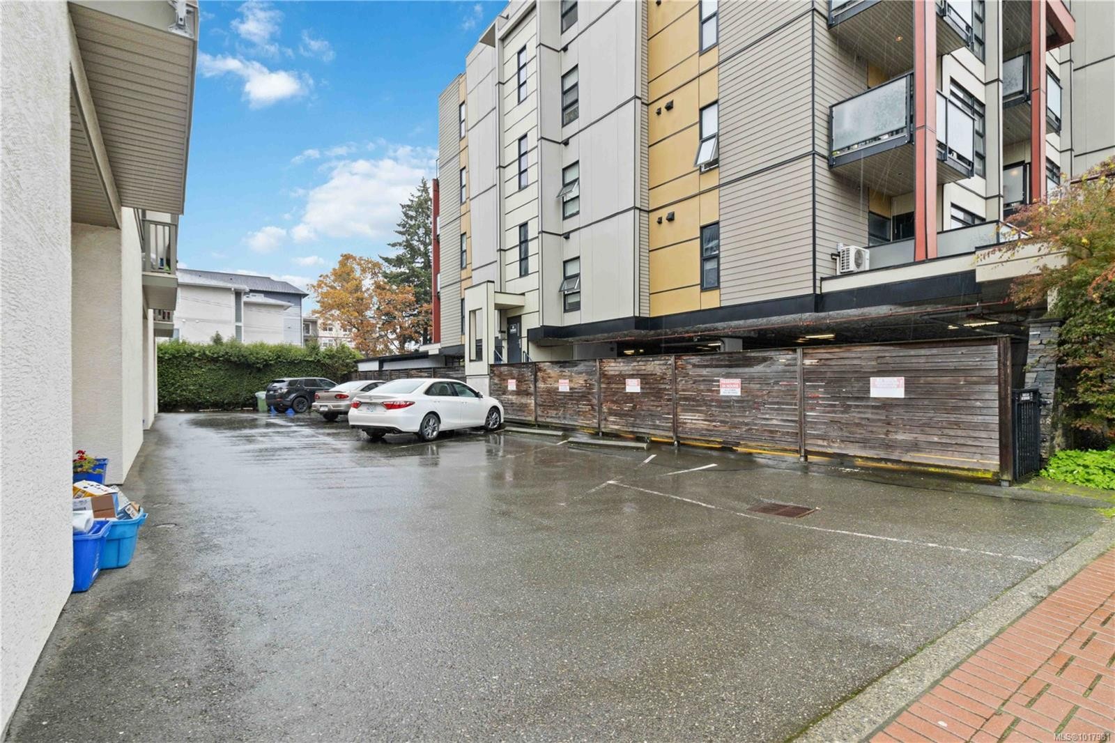 211-2849 Peatt Rd, Langford, BC