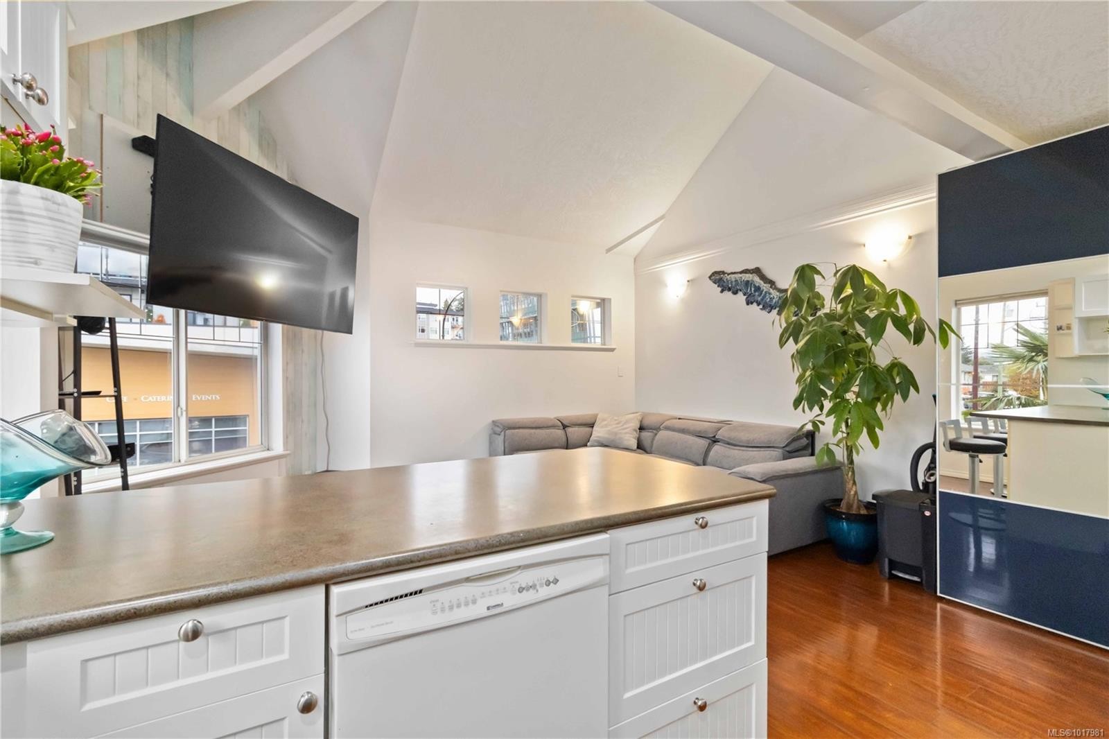 211-2849 Peatt Rd, Langford, BC