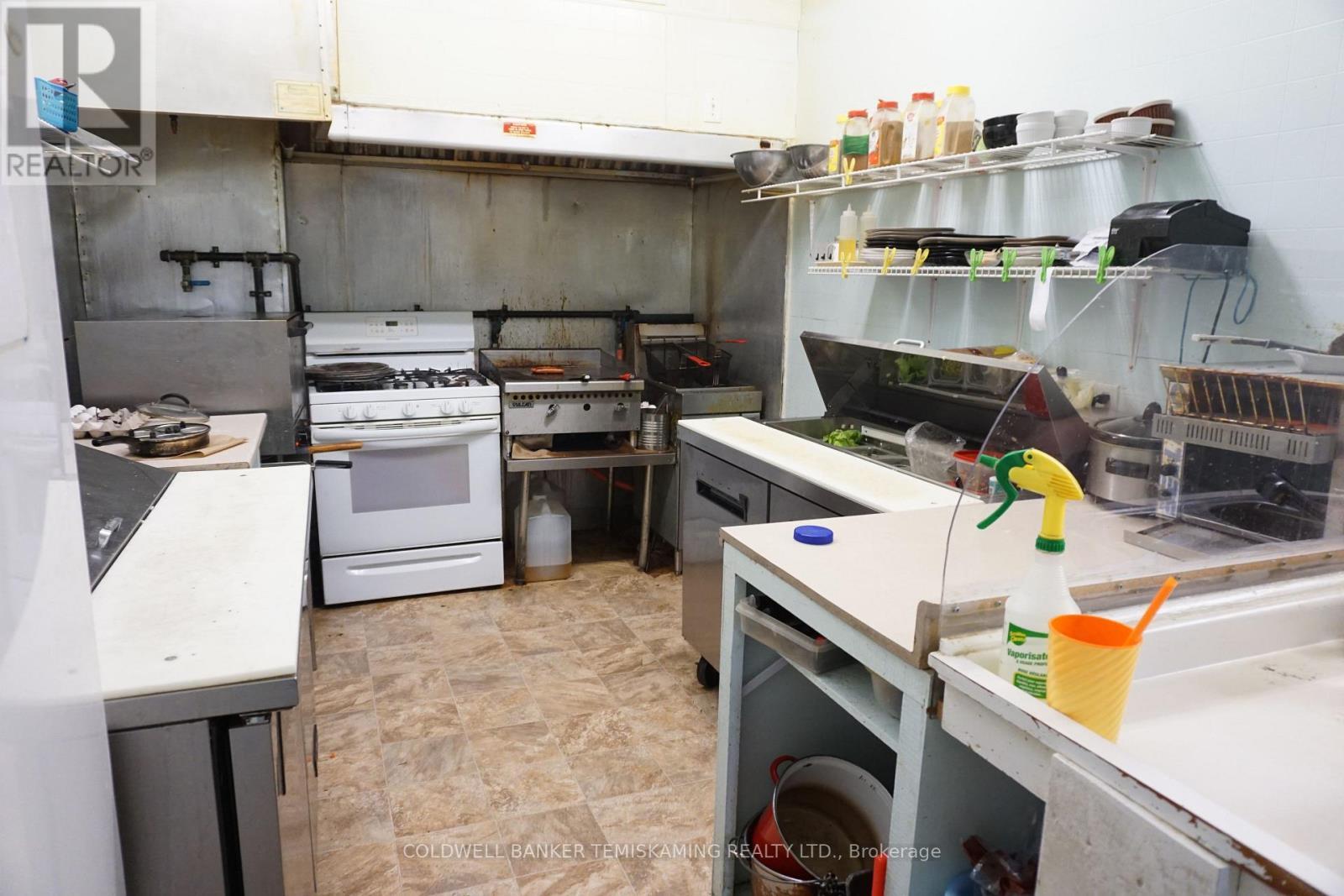 39 Third Street, Englehart, ON