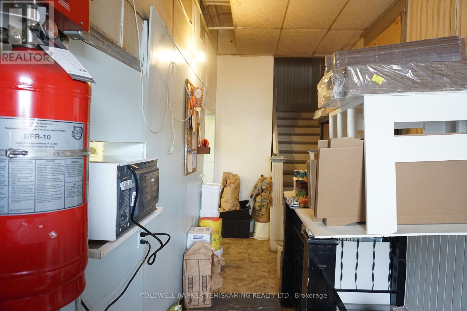 39 Third Street, Englehart, ON