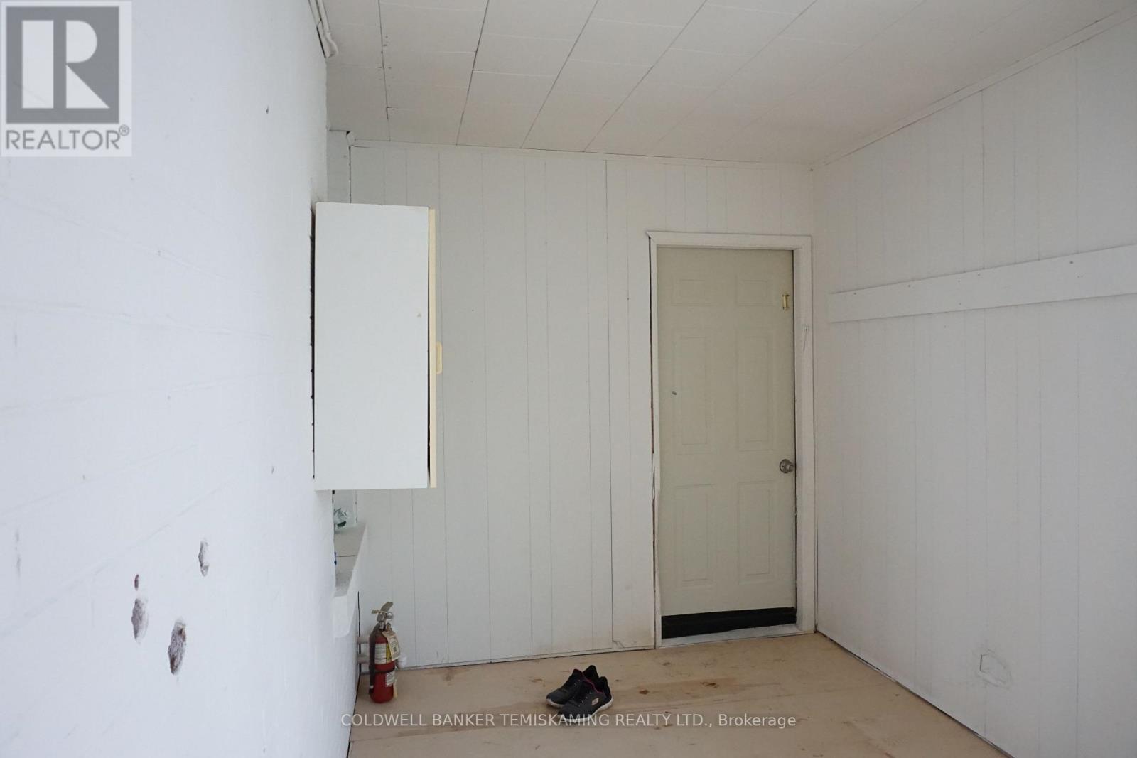 39 Third Street, Englehart, ON