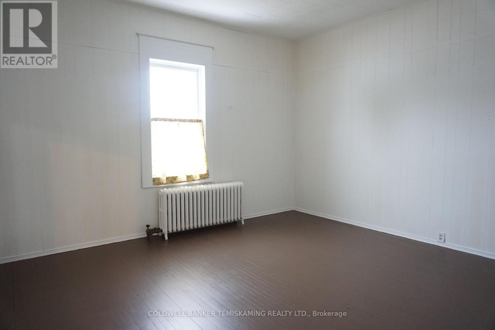 39 Third Street, Englehart, ON