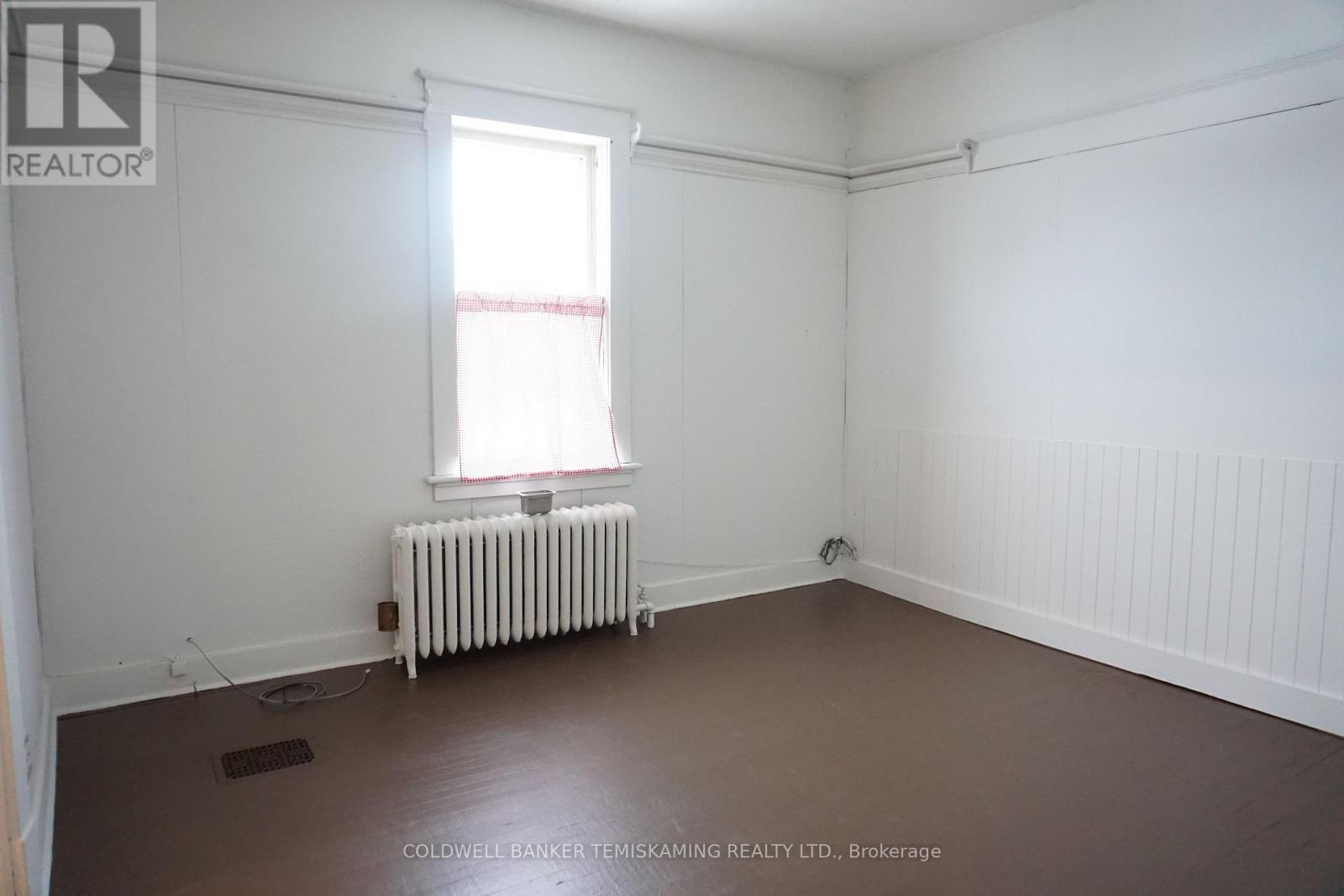 39 Third Street, Englehart, ON