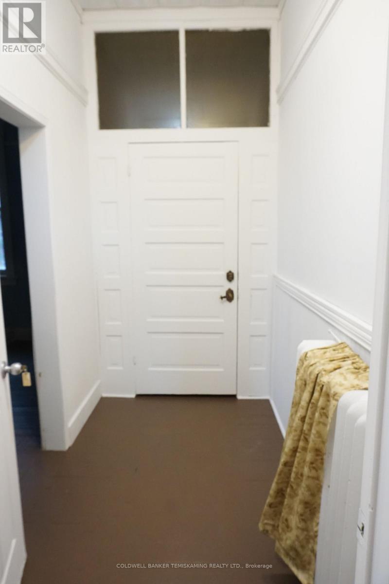 39 Third Street, Englehart, ON