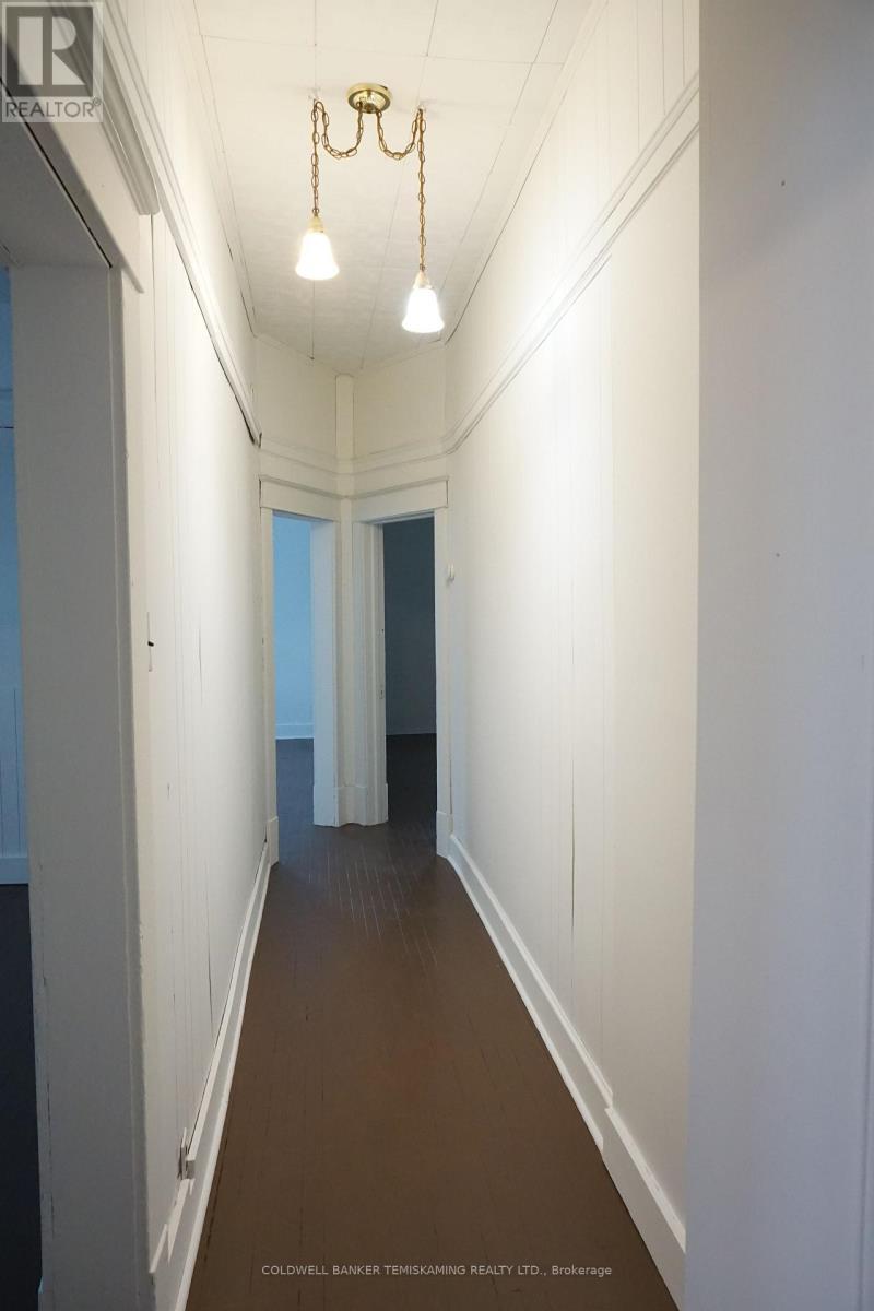 39 Third Street, Englehart, ON