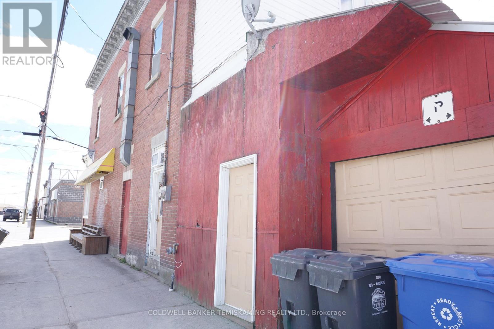 39 Third Street, Englehart, ON