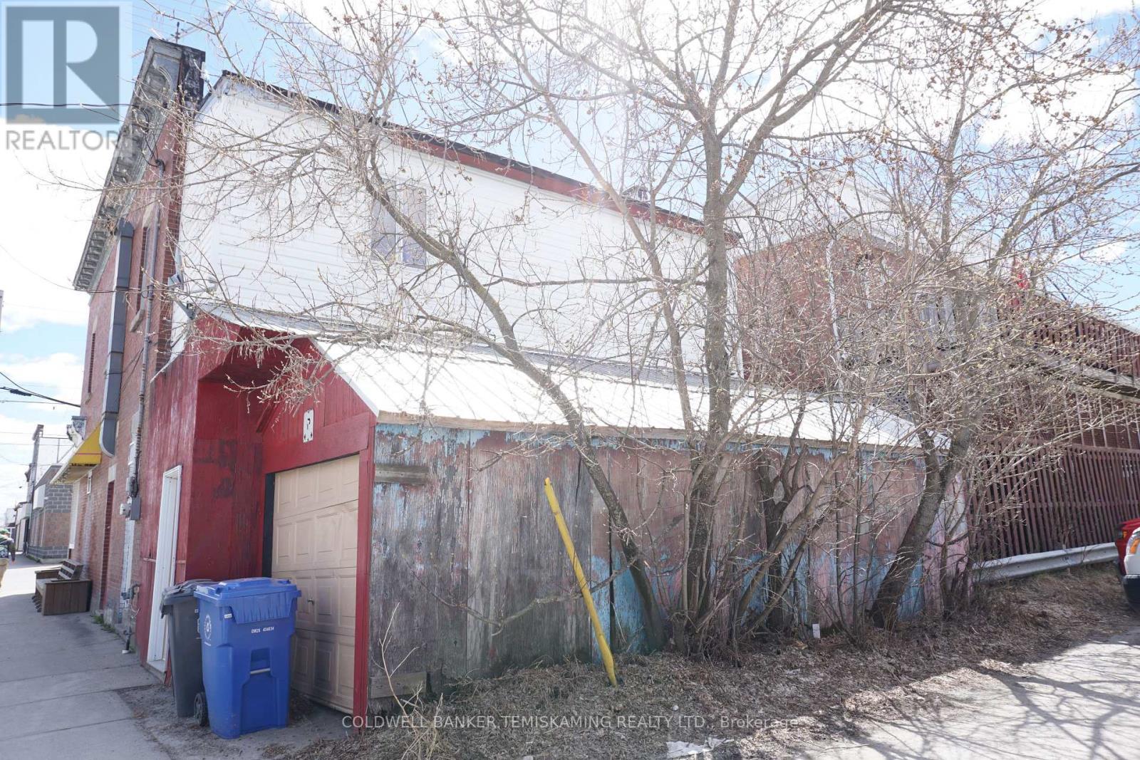 39 Third Street, Englehart, ON