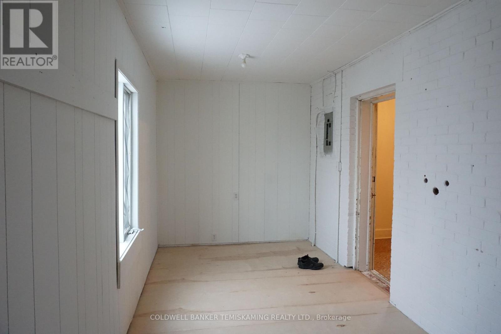 39 Third Street, Englehart, ON
