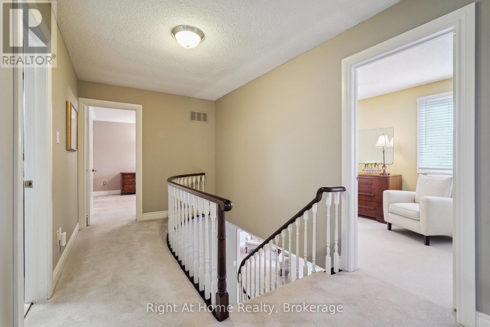 1445 Golden Meadow Trail, Oakville (Fa Falgarwood), ON - Indoor Photo Showing Other Room