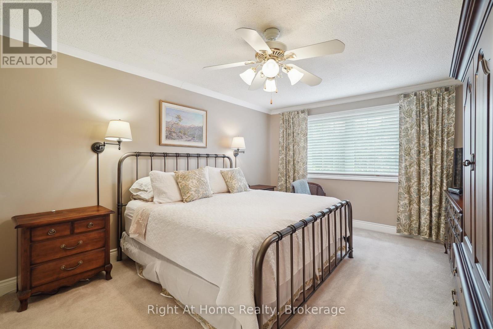 1445 Golden Meadow Trail, Oakville (Fa Falgarwood), ON - Indoor Photo Showing Bedroom