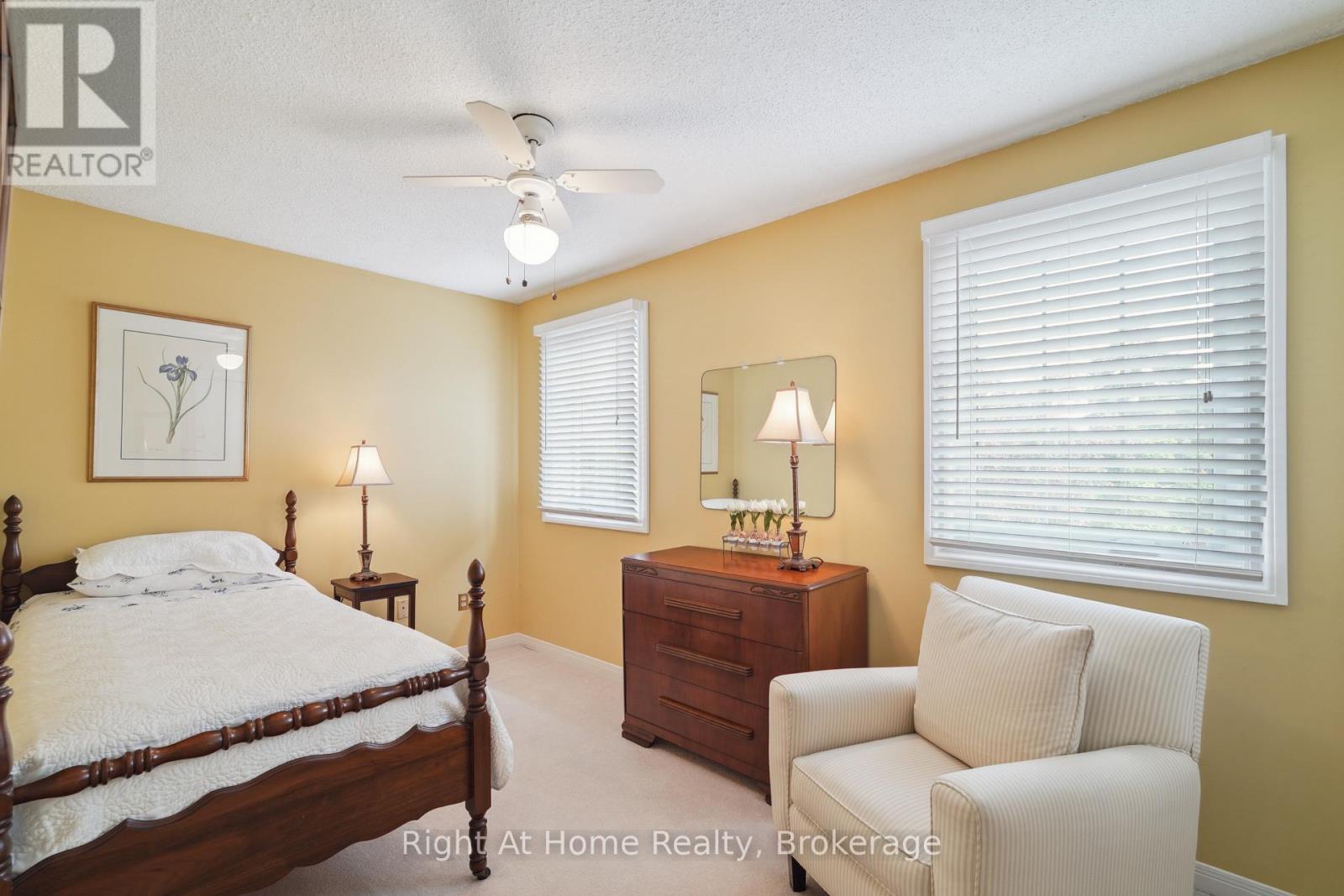 1445 Golden Meadow Trail, Oakville (Fa Falgarwood), ON - Indoor Photo Showing Bedroom
