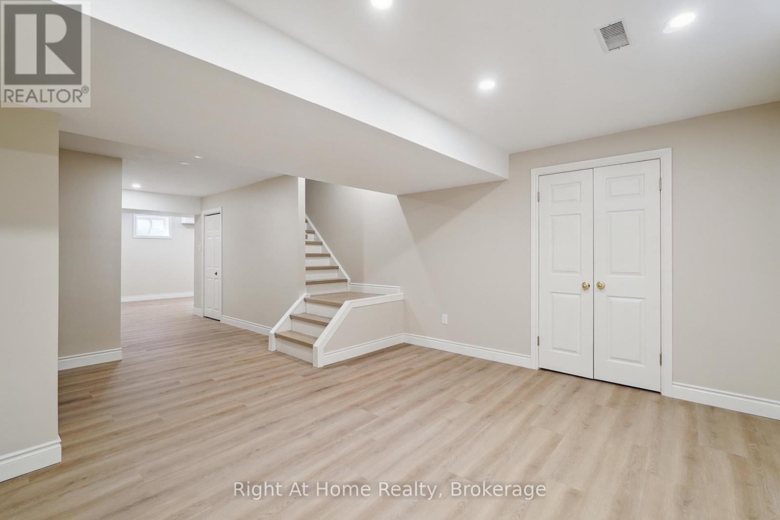 1445 Golden Meadow Trail, Oakville (Fa Falgarwood), ON - Indoor Photo Showing Other Room