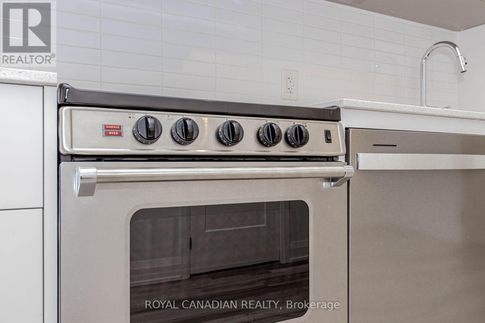 306 - 3250 Carding Mill Trail, Oakville, ON - Indoor