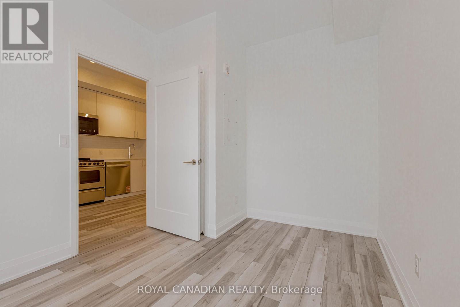 306 - 3250 Carding Mill Trail, Oakville, ON - Indoor Photo Showing Other Room