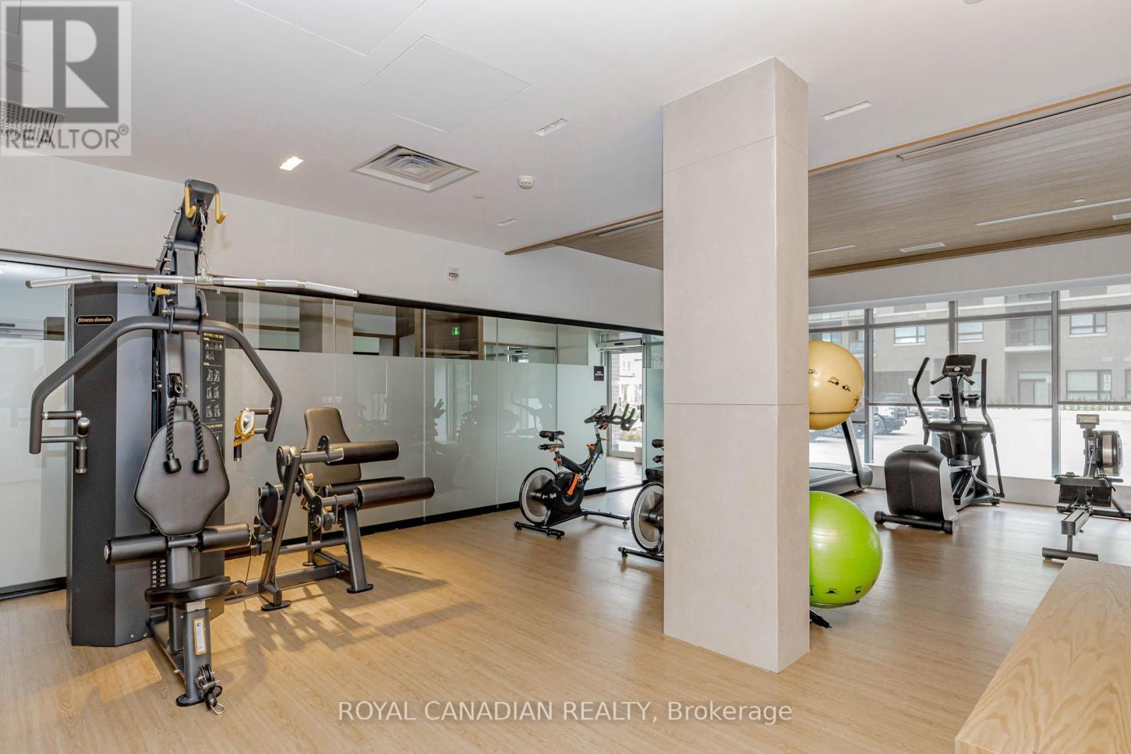 306 - 3250 Carding Mill Trail, Oakville, ON - Indoor Photo Showing Gym Room