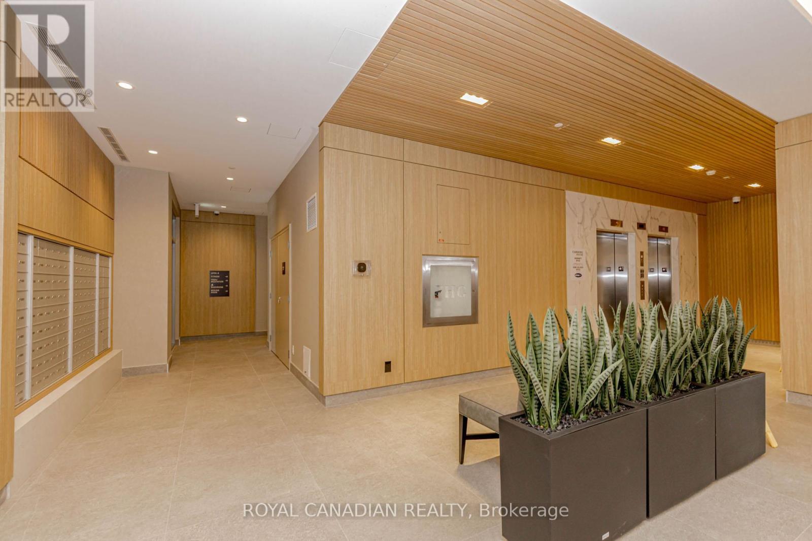 306 - 3250 Carding Mill Trail, Oakville, ON - Indoor Photo Showing Other Room