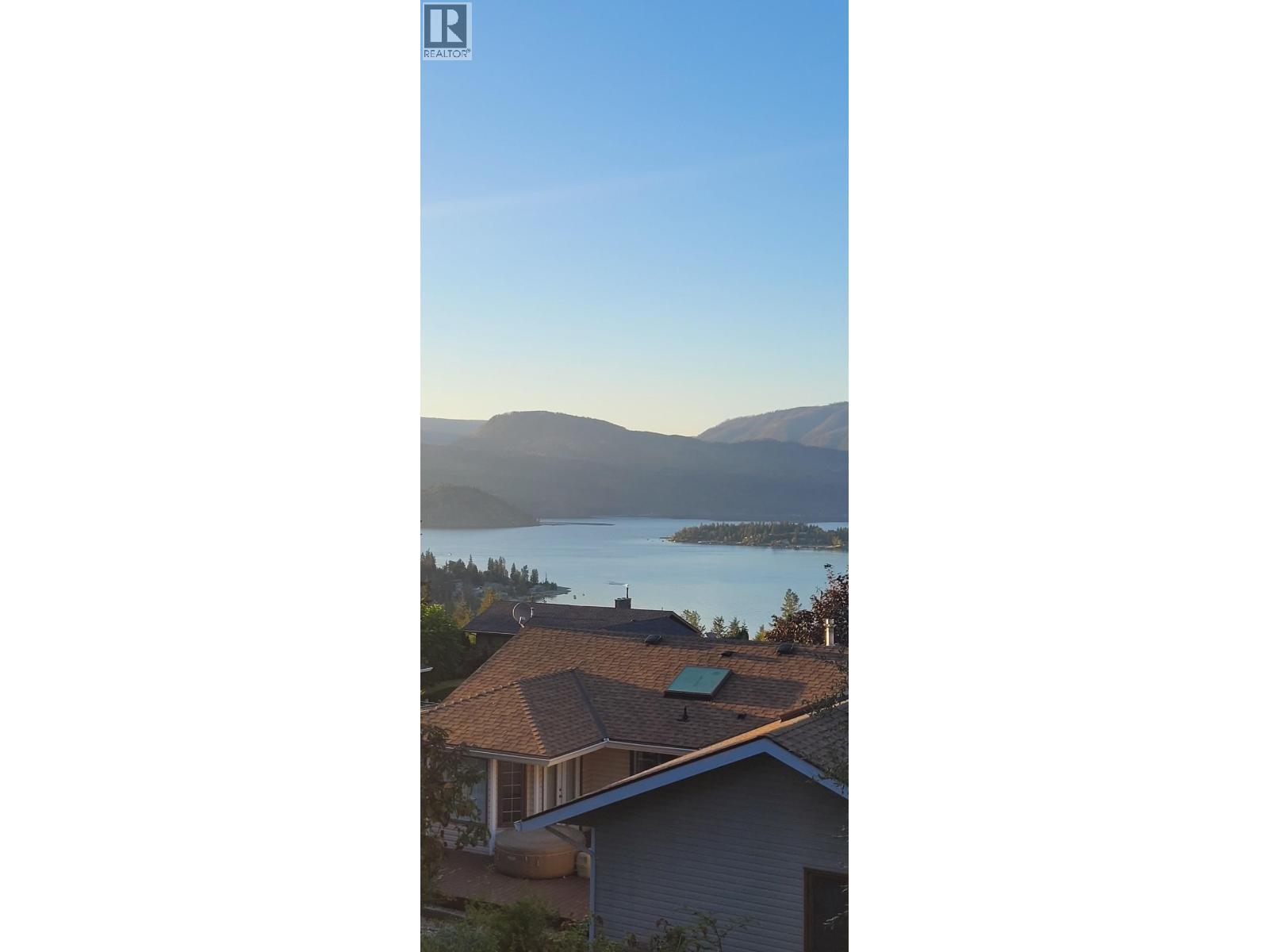 2624 Grandview Place, Blind Bay, BC