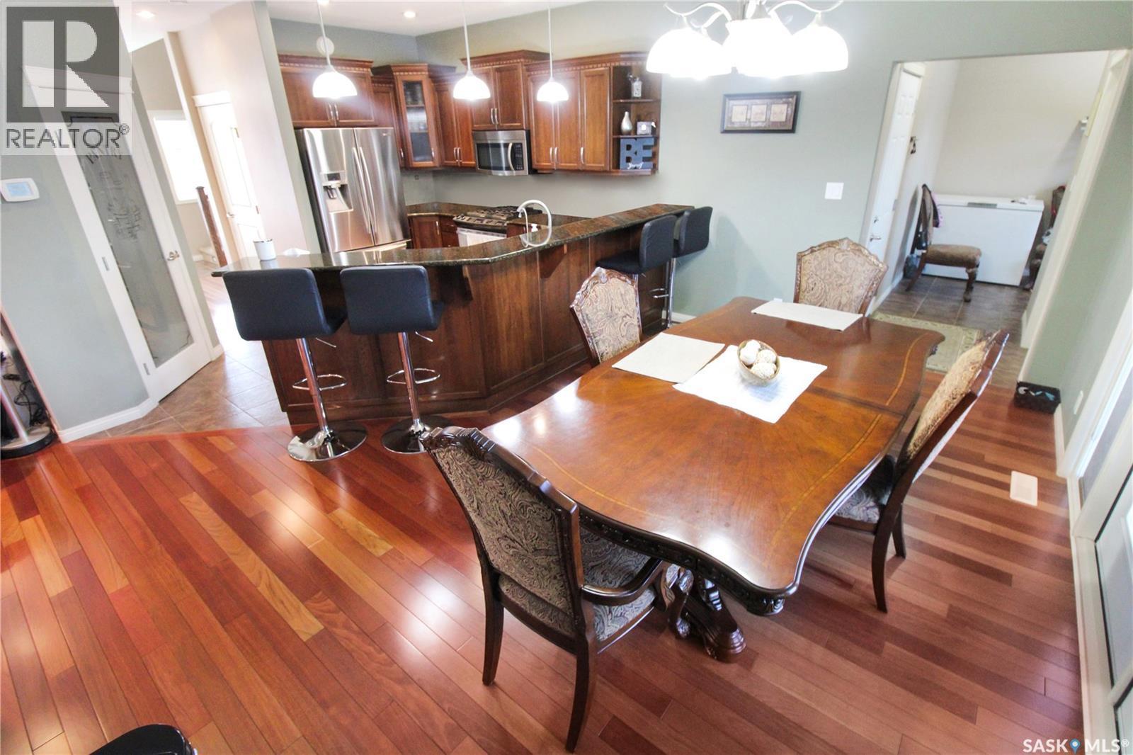 615 Hodgson Drive, Swift Current, SK - Indoor Photo Showing Dining Room