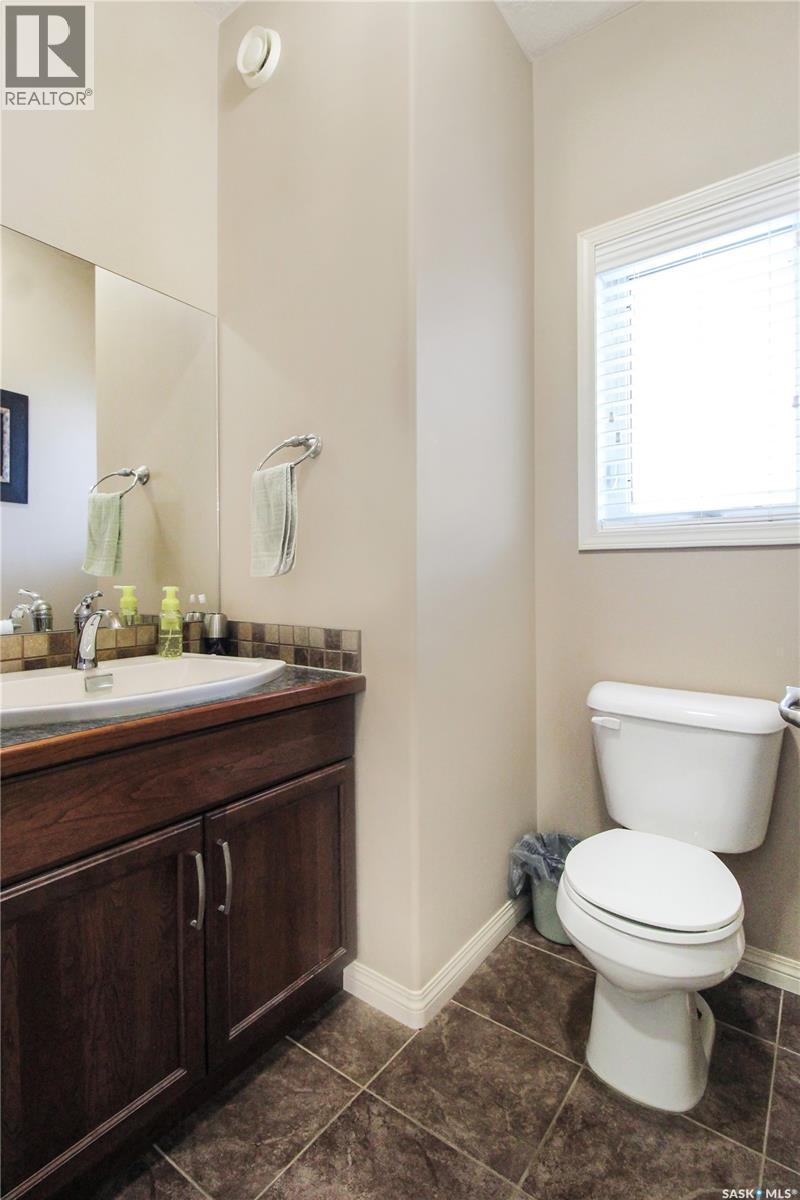615 Hodgson Drive, Swift Current, SK - Indoor Photo Showing Bathroom