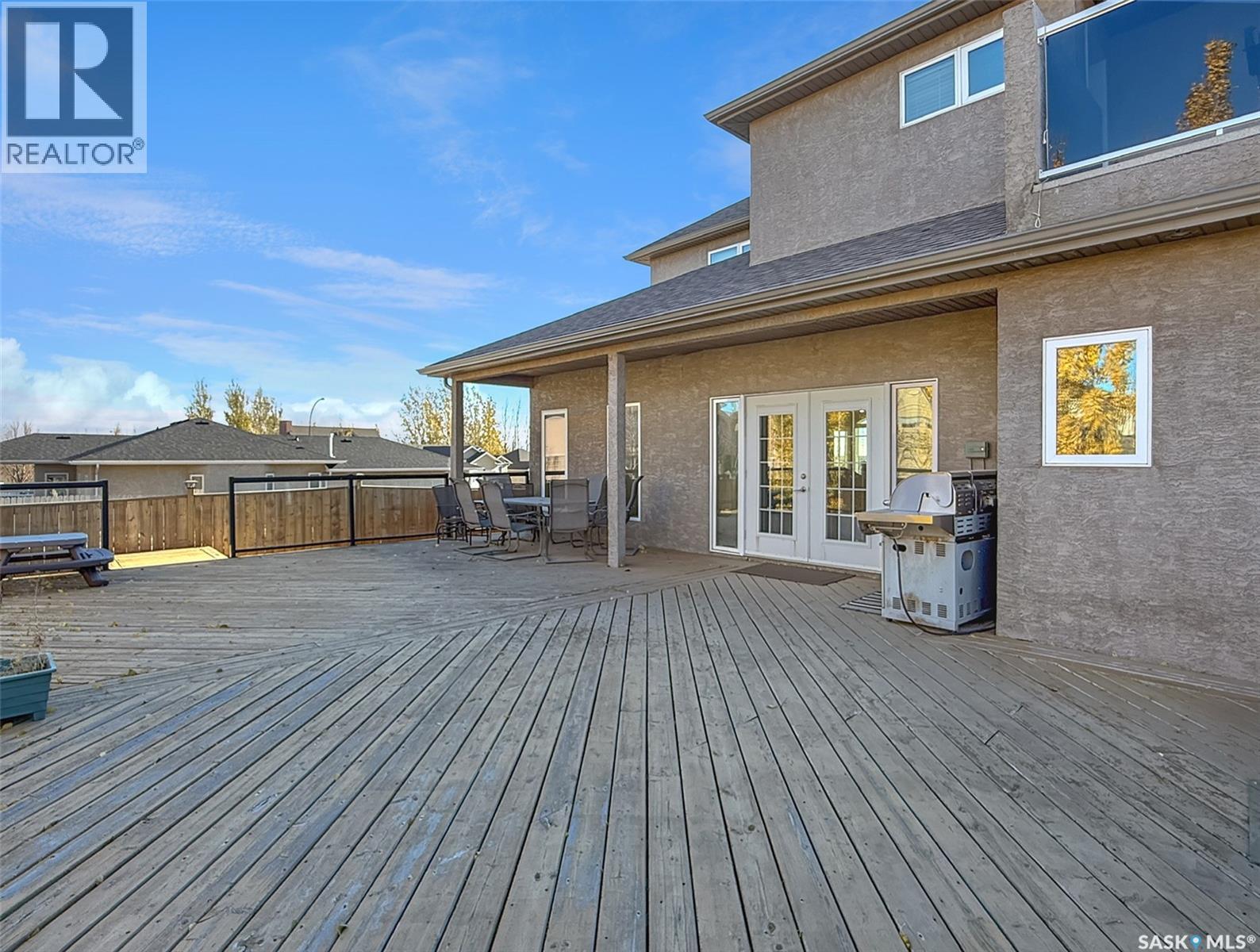 615 Hodgson Drive, Swift Current, SK - Outdoor With Deck Patio Veranda With Exterior