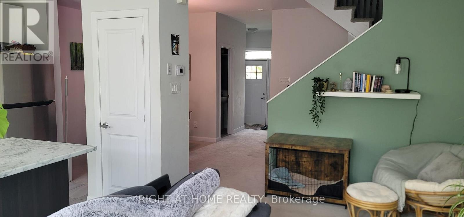 61 Teelin Circle, Ottawa, ON - Indoor