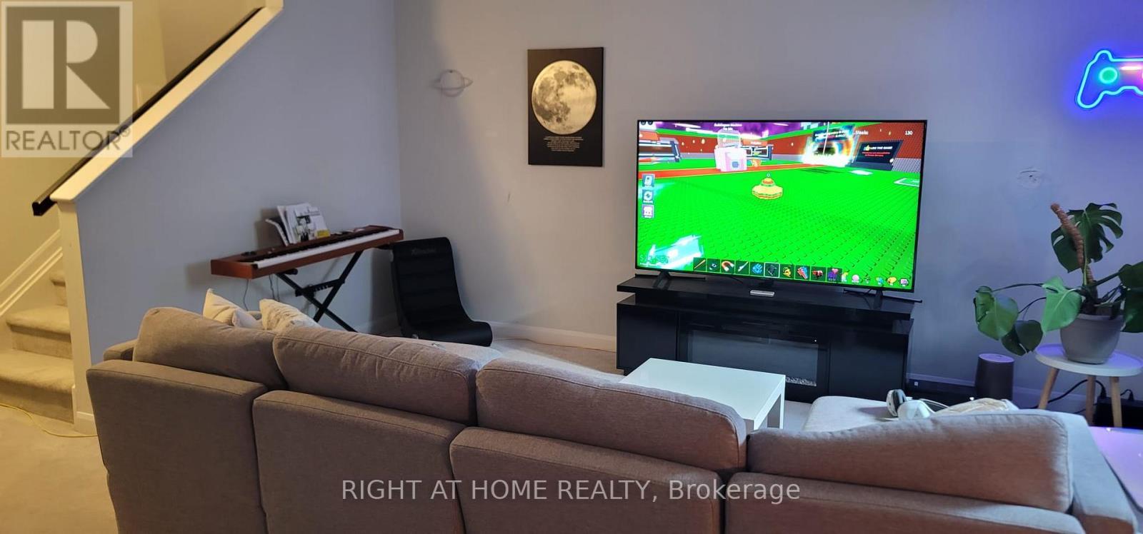 61 Teelin Circle, Ottawa, ON - Indoor