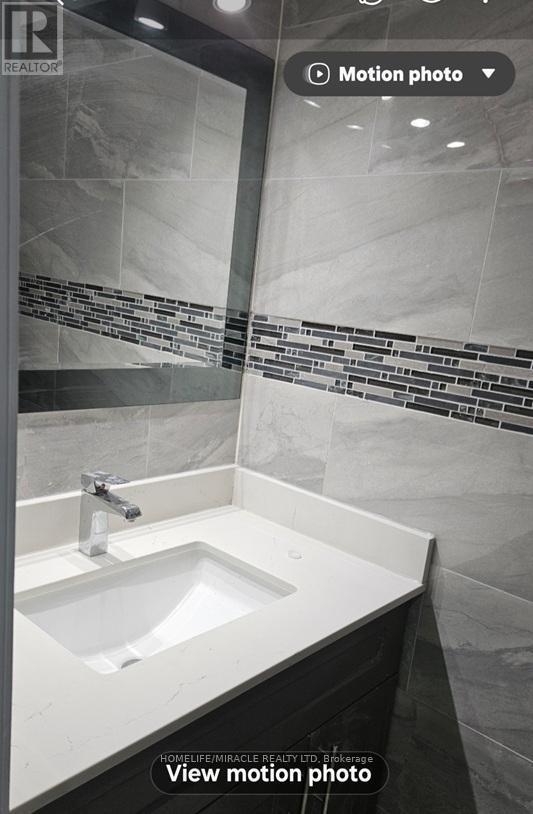 13 Purebrook Crescent, Brampton, ON - Indoor Photo Showing Bathroom