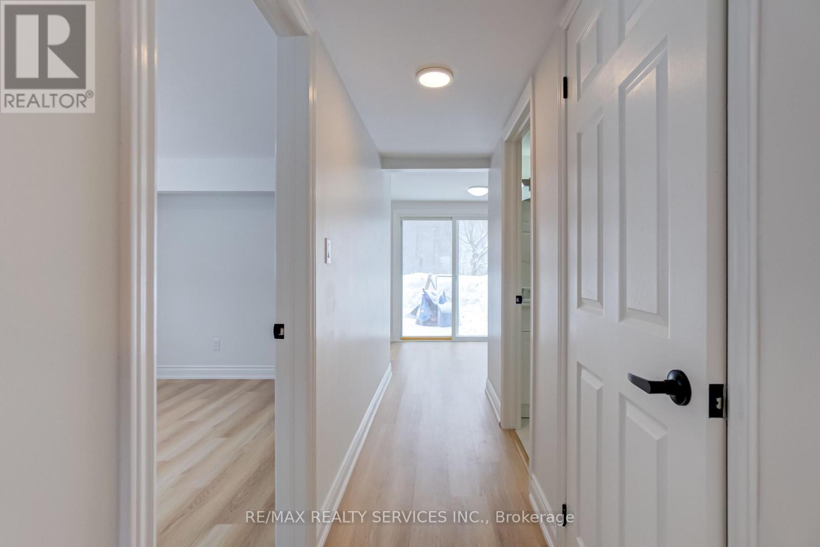 7826 Lake Jospeh Road, Georgian Bay, ON - Indoor Photo Showing Other Room