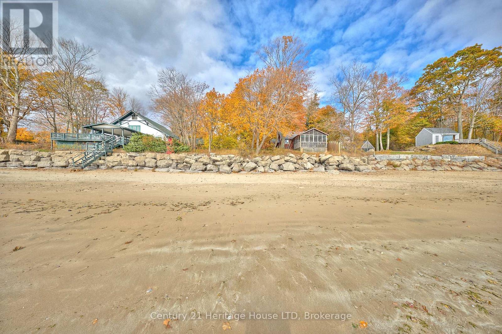 1033 Firelane 1 Road, Port Colborne (Sherkston), ON - Outdoor With Body Of Water