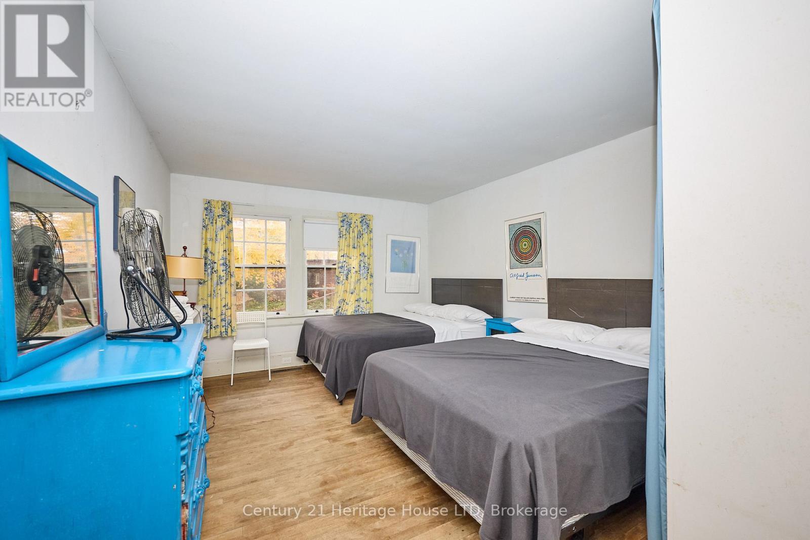 1033 Firelane 1 Road, Port Colborne (Sherkston), ON - Indoor Photo Showing Bedroom