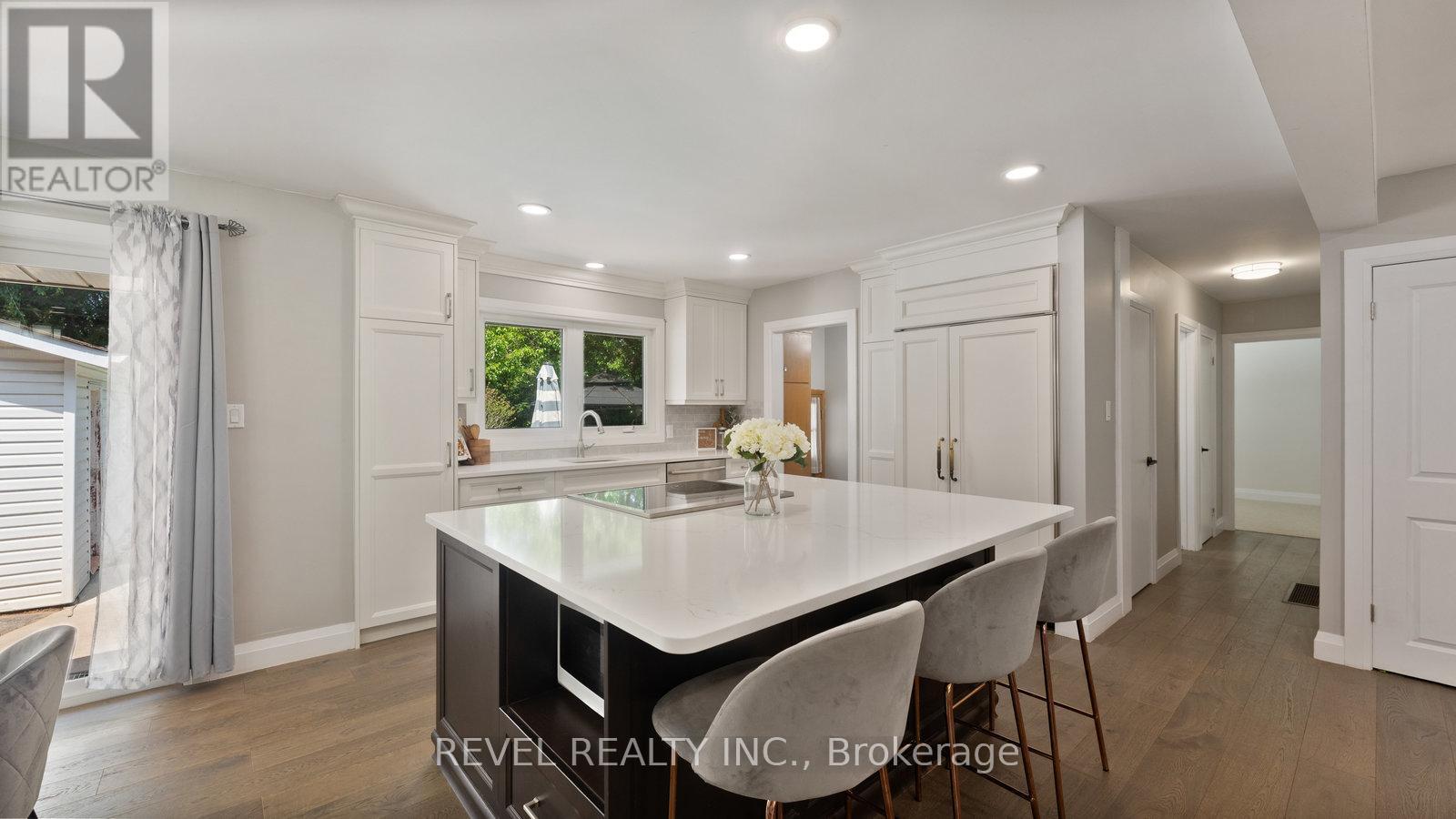 75 Pusey Boulevard, Brantford, ON - Indoor Photo Showing Kitchen With Double Sink