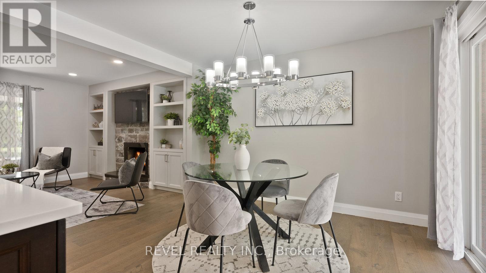 75 Pusey Boulevard, Brantford, ON - Indoor Photo Showing Dining Room