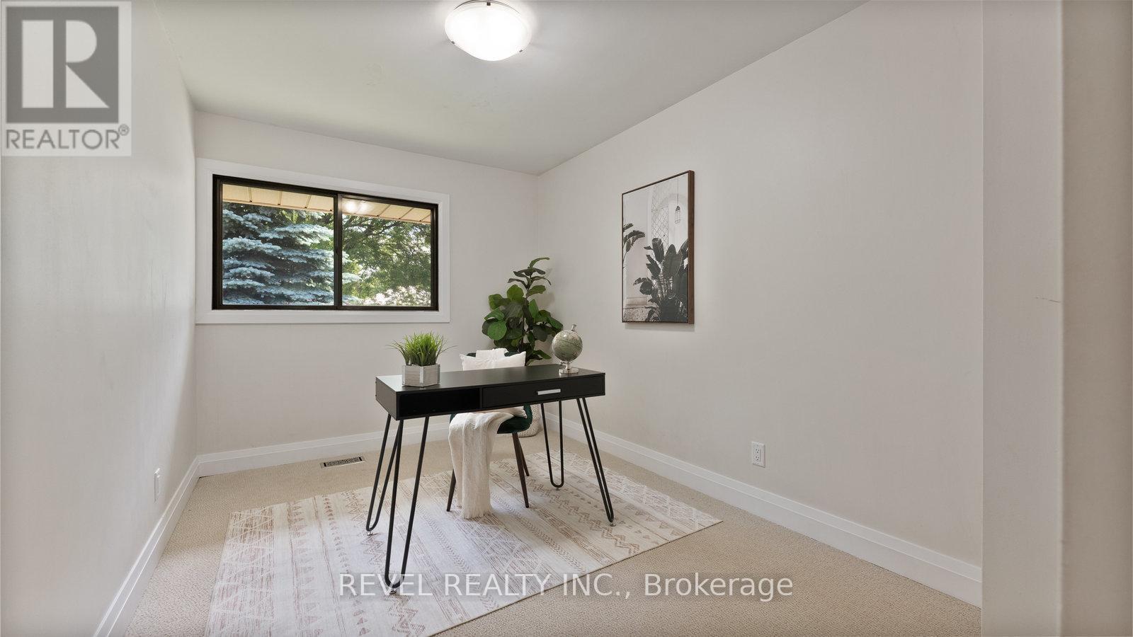 75 Pusey Boulevard, Brantford, ON - Indoor