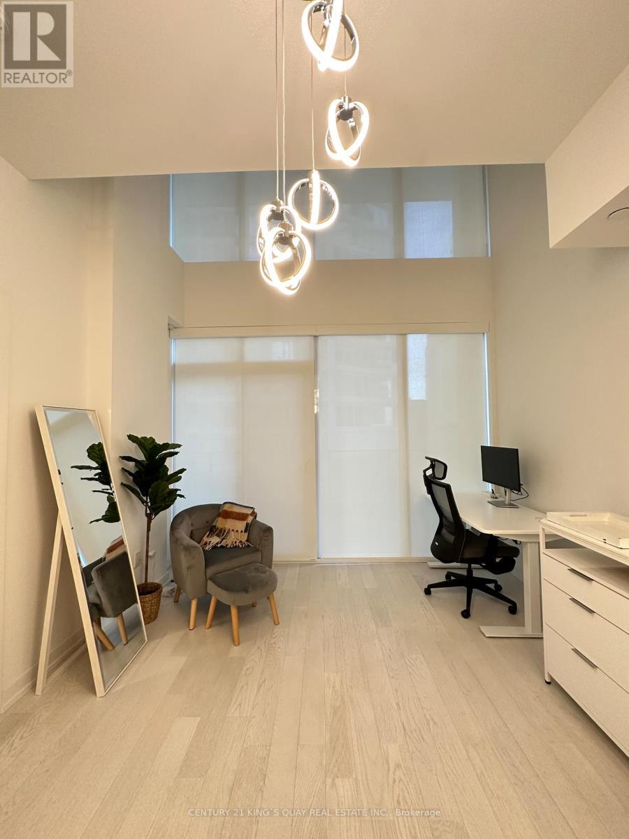 719 - 77 Shuter Street, Toronto, ON - Indoor