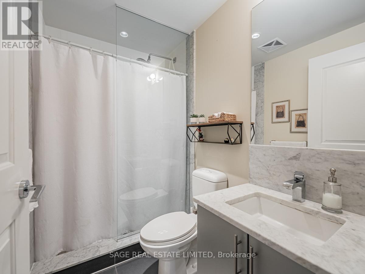 507 - 83 Redpath Avenue, Toronto, ON - Indoor Photo Showing Bathroom