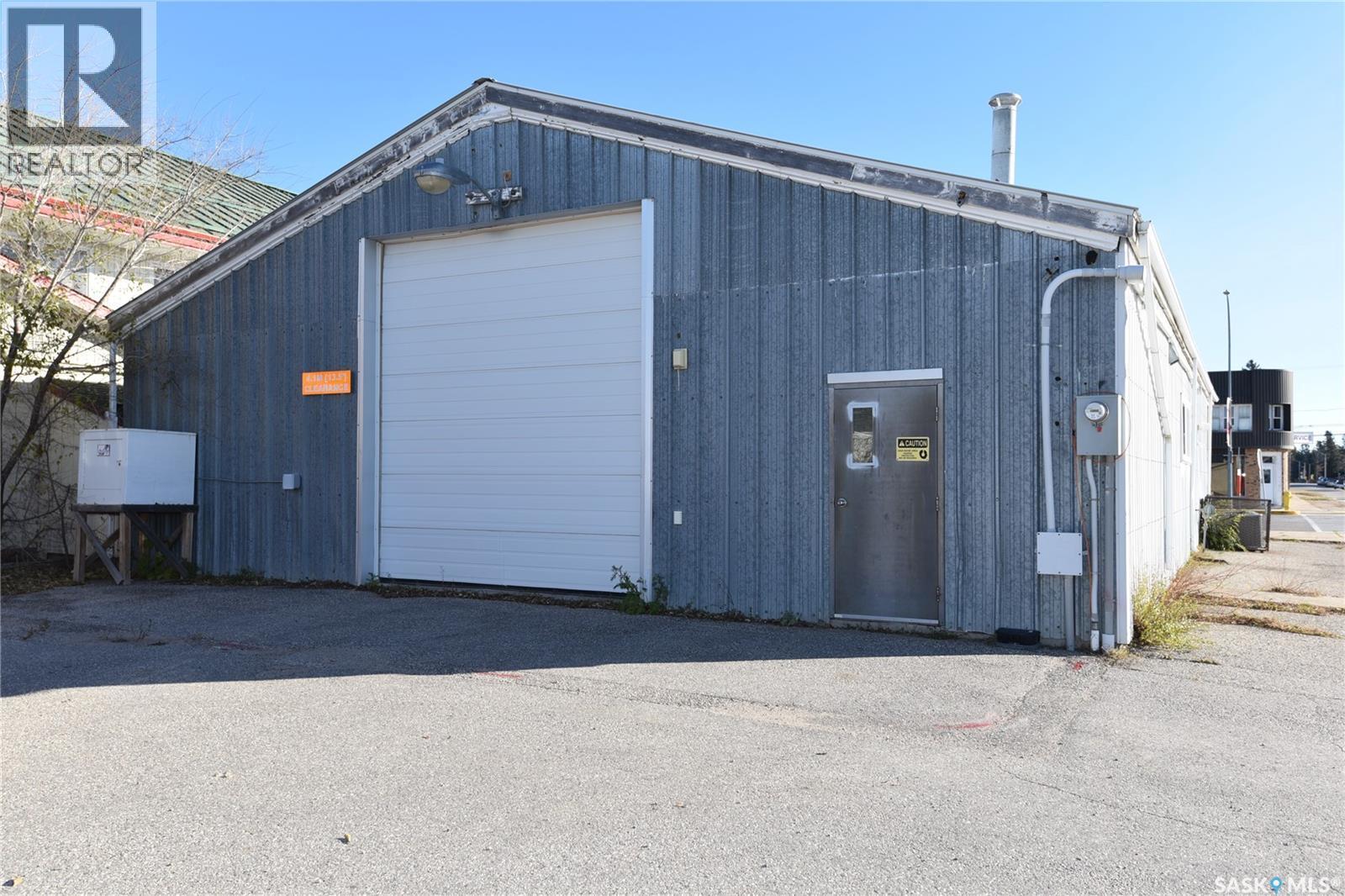 301 1St Avenue E, Nipawin, SK