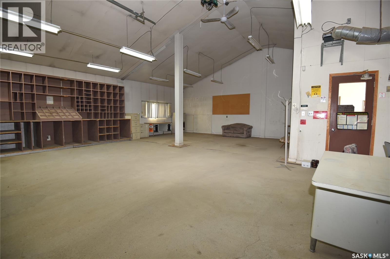 301 1St Avenue E, Nipawin, SK