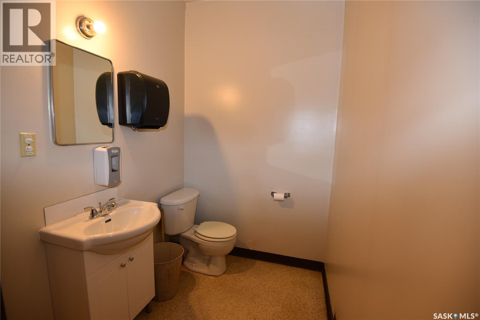 301 1St Avenue E, Nipawin, SK