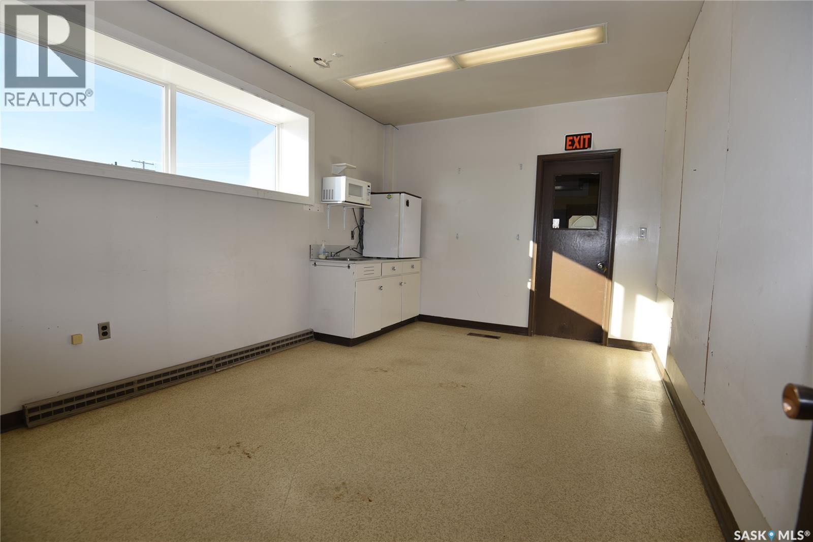 301 1St Avenue E, Nipawin, SK