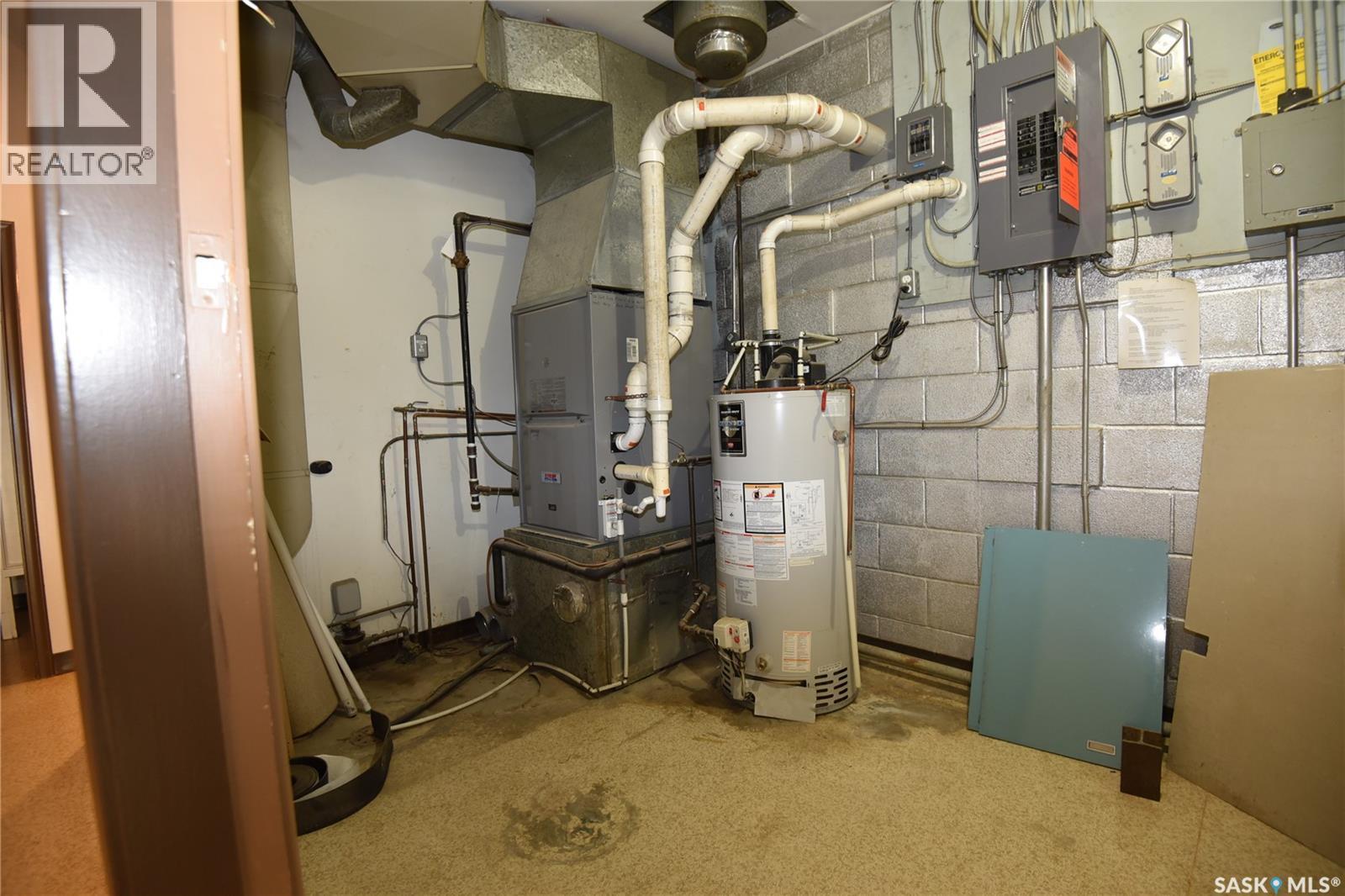 301 1St Avenue E, Nipawin, SK