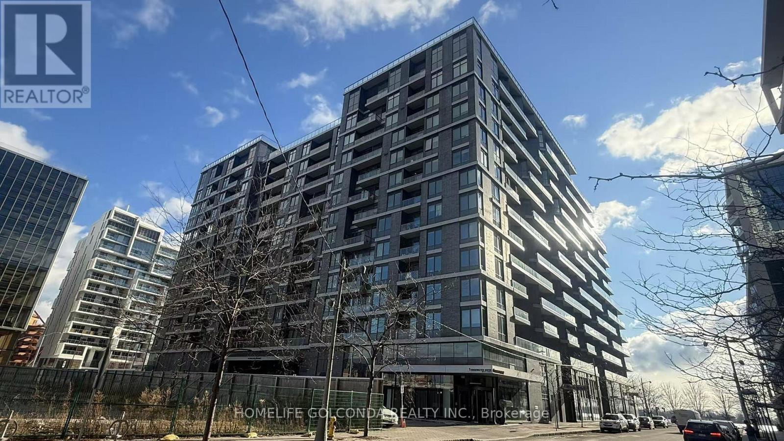 522 - 1 Edgewater Drive, Toronto, ON - Outdoor With Facade