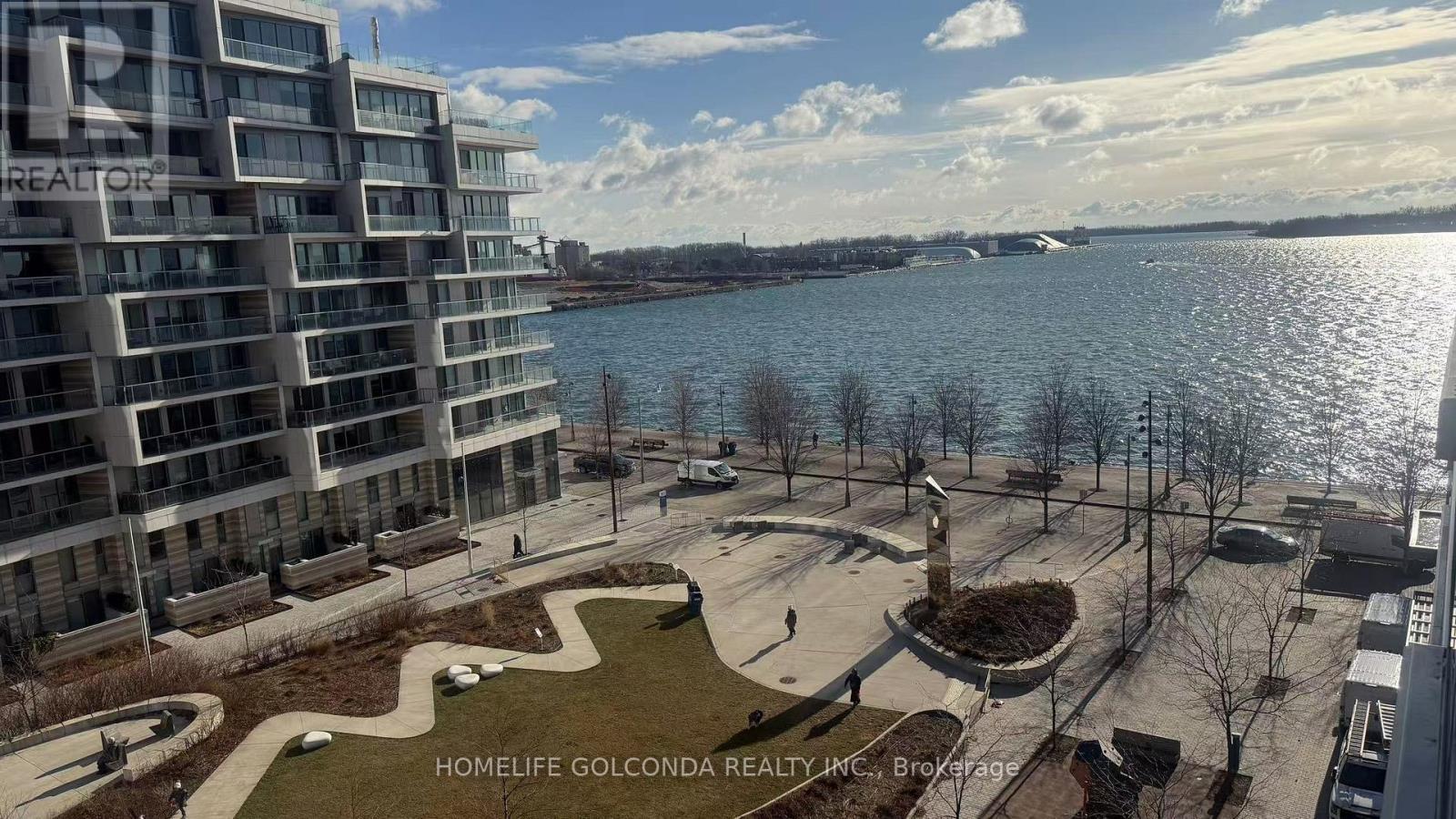 522 - 1 Edgewater Drive, Toronto, ON - Outdoor With Body Of Water