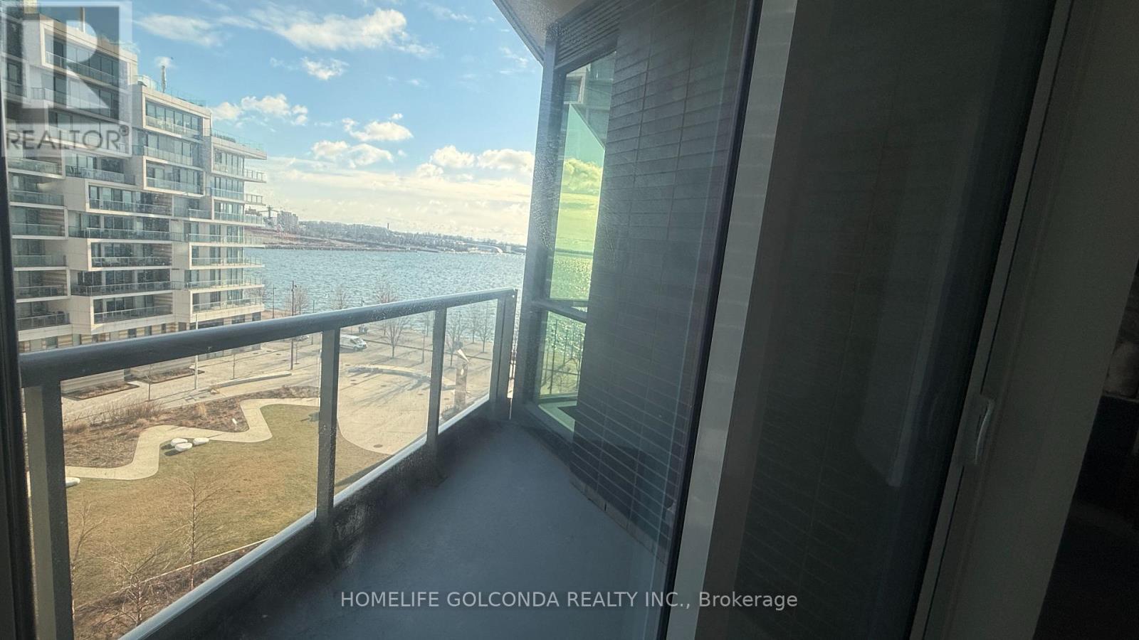 522 - 1 Edgewater Drive, Toronto, ON - Outdoor With View