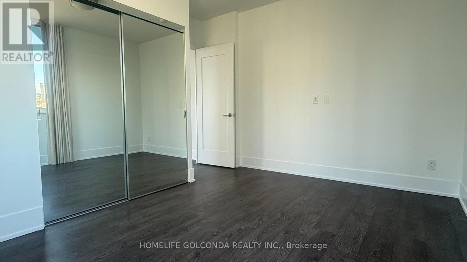 522 - 1 Edgewater Drive, Toronto, ON - Indoor Photo Showing Other Room