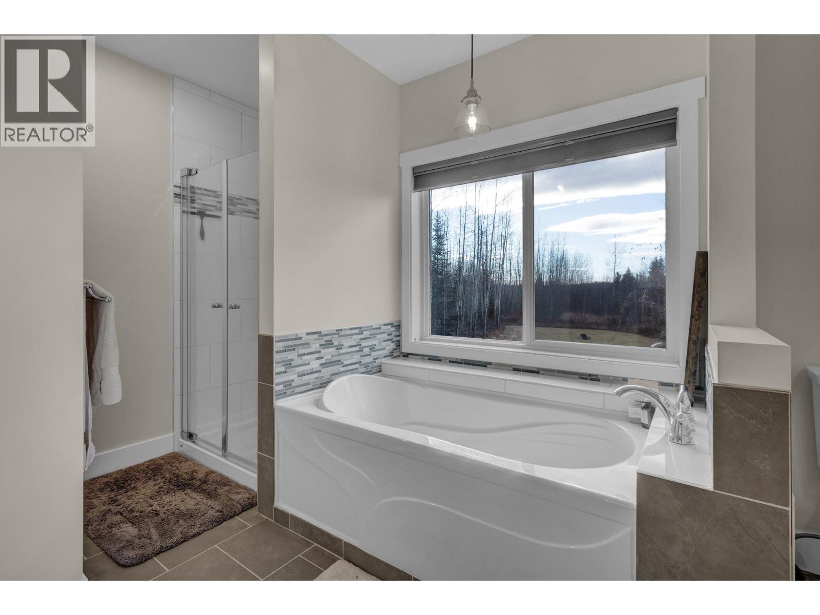 8645 Tabor Glen Drive, Prince George, BC - Indoor Photo Showing Bathroom