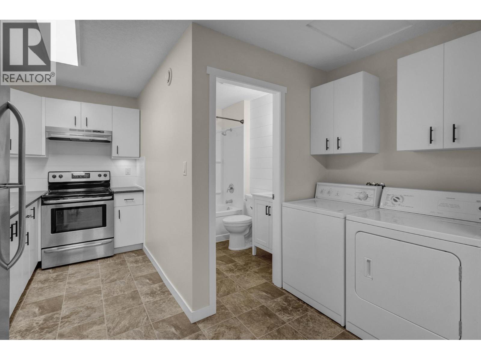 8645 Tabor Glen Drive, Prince George, BC - Indoor Photo Showing Other Room